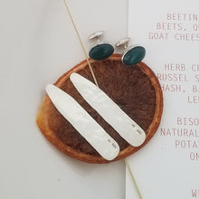 Load image into Gallery viewer, Oval Green Onyx Cuff Links