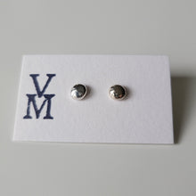 Load image into Gallery viewer, Gumdrop studs