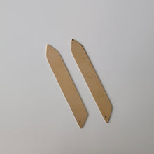 Load image into Gallery viewer, Brass Collar Stays