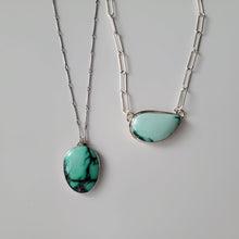 Load image into Gallery viewer, Emerald Rose Variscite Long Necklace
