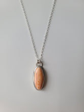 Load image into Gallery viewer, Spiny Oyster Shell Necklace