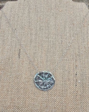 Load image into Gallery viewer, Lemon Slice Necklace