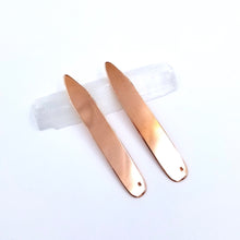 Load image into Gallery viewer, Copper Collar Stays
