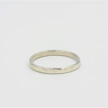 Load image into Gallery viewer, Hammered Ring Band