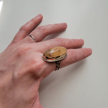 Load image into Gallery viewer, Mixed Metal Honey Quartz Ring - Size 9
