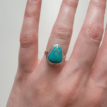 Load image into Gallery viewer, Morning Star Turquoise Hammered Band Stacker Ring - Size 6