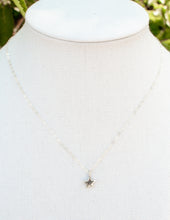 Load image into Gallery viewer, Tiny Star Necklace