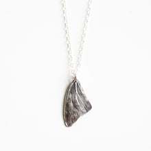 Load image into Gallery viewer, Butterfly Wing Necklace