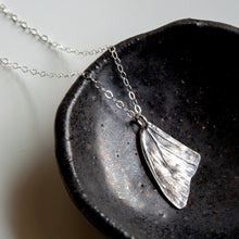 Load image into Gallery viewer, Butterfly Wing Necklace
