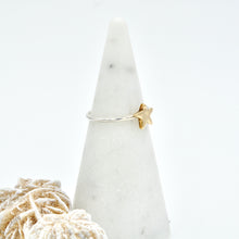 Load image into Gallery viewer, Tiny Star Ring