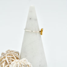 Load image into Gallery viewer, Tiny Heart Ring