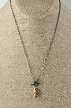 Load image into Gallery viewer, Edgy Arrowhead Necklace