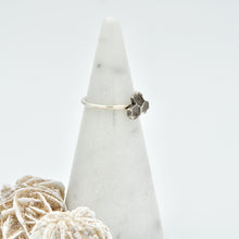 Load image into Gallery viewer, Honeycomb Ring