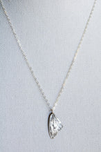 Load image into Gallery viewer, Butterfly Wing Necklace