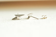 Load image into Gallery viewer, Dimensional Lightning Bolt Studs