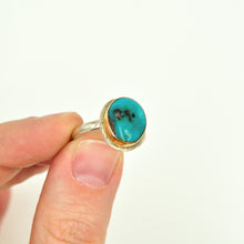 Load image into Gallery viewer, Two Tone Bisbee Turquoise Ring - Size 6