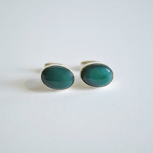 Load image into Gallery viewer, Oval Green Onyx Cuff Links
