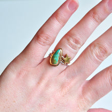 Load image into Gallery viewer, Tiny Star Ring