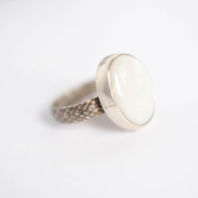 Load image into Gallery viewer, Oval White Quartz Ring - Size 6