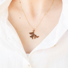 Load image into Gallery viewer, Evergreen Splayed Sprig Necklace