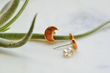 Load image into Gallery viewer, Crescent Moon Stud Earrings