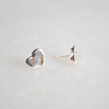 Load image into Gallery viewer, Heart Stud Earrings