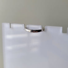 Load image into Gallery viewer, Hammered Ring Band
