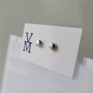 Gumdrop studs