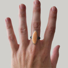 Load image into Gallery viewer, Spiny Oyster Shell Ring - Size 7
