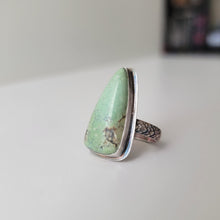 Load image into Gallery viewer, Chinese Turquoise Statement Ring - Size 8
