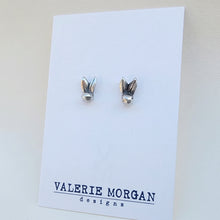 Load image into Gallery viewer, Tiny Rabbit Studs
