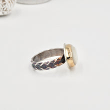 Load image into Gallery viewer, Two Tone Mother of Pearl Ring with Decorative Band - Size 6

