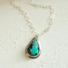 Load image into Gallery viewer, Carico Lake Turquoise &amp; Sterling Necklace

