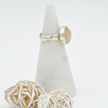 Load image into Gallery viewer, Quartz Crystal Ring - Size 6
