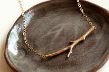 Load image into Gallery viewer, Horizontal Twig Necklace
