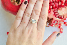 Load image into Gallery viewer, Fox Face Ring
