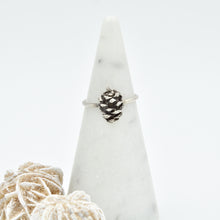 Load image into Gallery viewer, Tiny Pine Cone Ring
