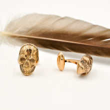 Load image into Gallery viewer, Skull Cuff Links
