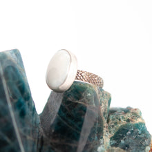 Load image into Gallery viewer, Oval White Quartz Ring - Size 6
