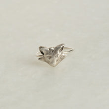 Load image into Gallery viewer, Fox Face Ring

