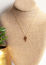 Load image into Gallery viewer, Small Leaf Necklace
