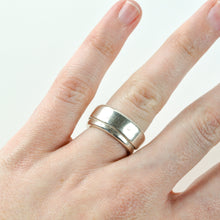 Load image into Gallery viewer, Folded Silver Ring - Size 6
